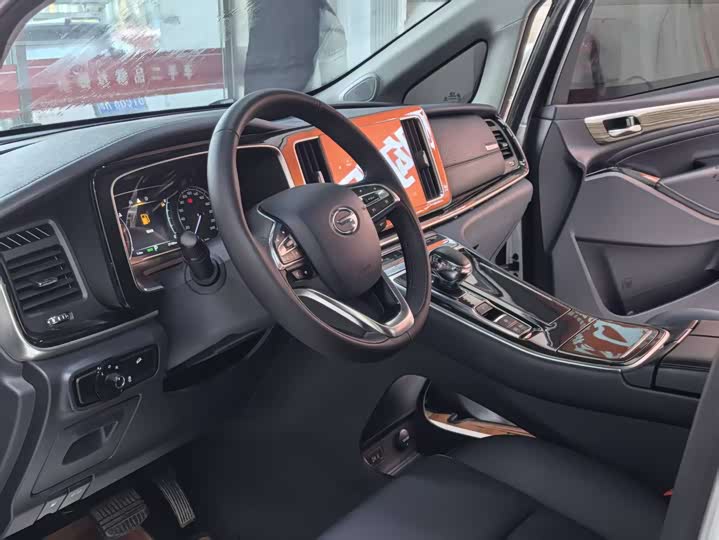 Фото 6 - GAC Trumpchi M8