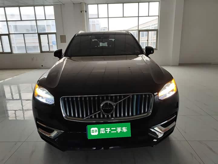 Фото 3 - Volvo XC90