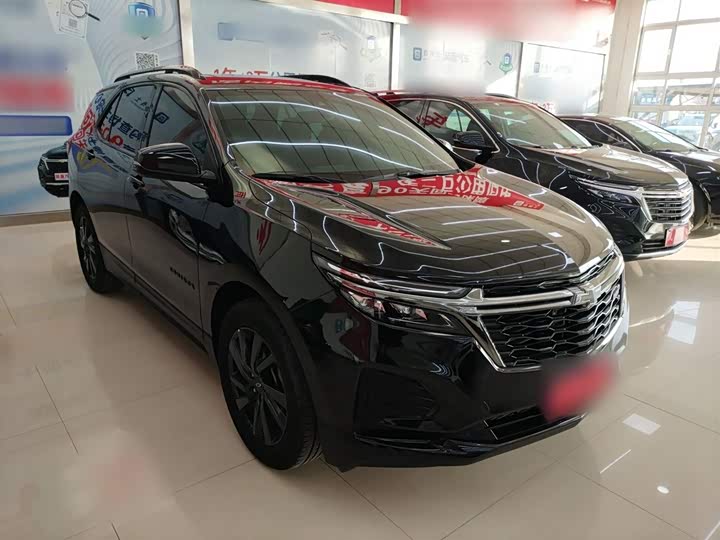 Фото 4 - Chevrolet Equinox