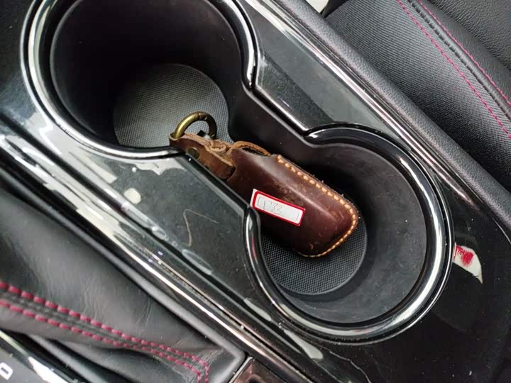 Фото 9 - Chevrolet Equinox