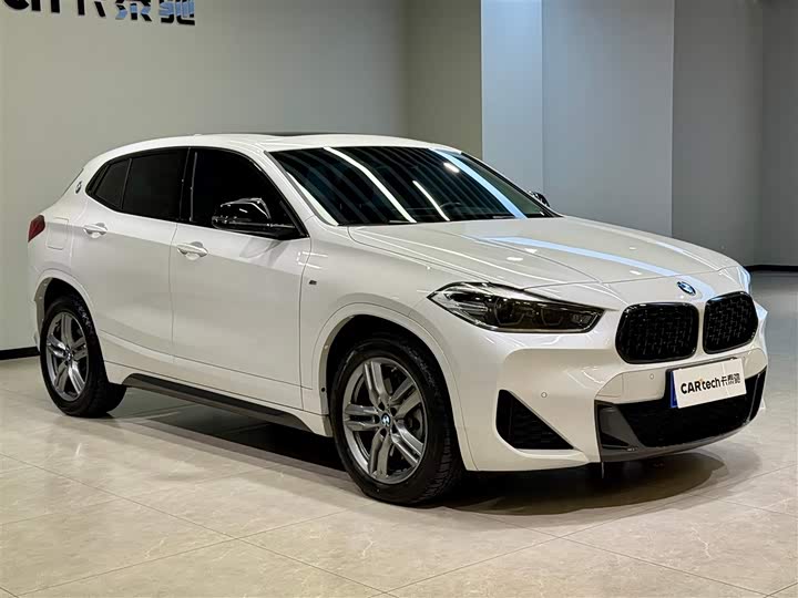 Фото 2 - BMW X2