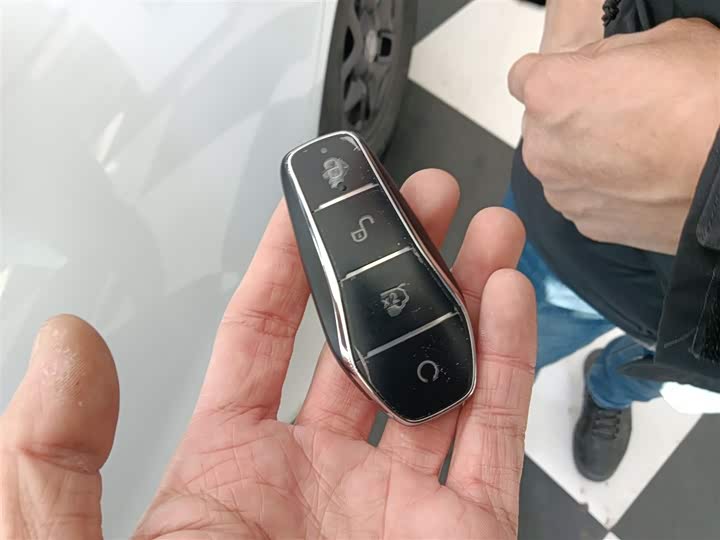 Фото 9 - BYD Qin Plus