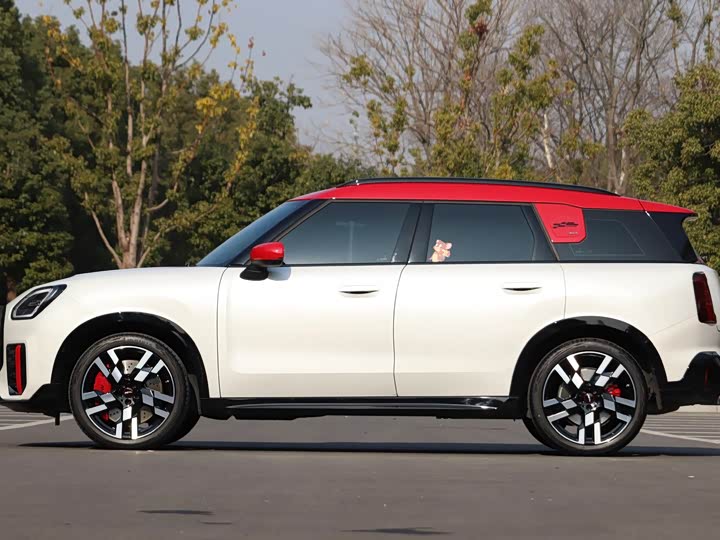 Фото 8 - Mini Countryman JCW