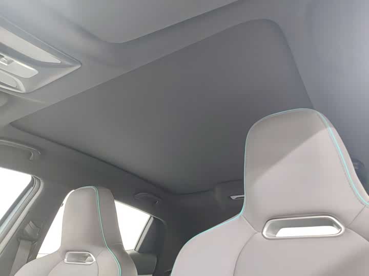 Фото 9 - Changan UNI-T