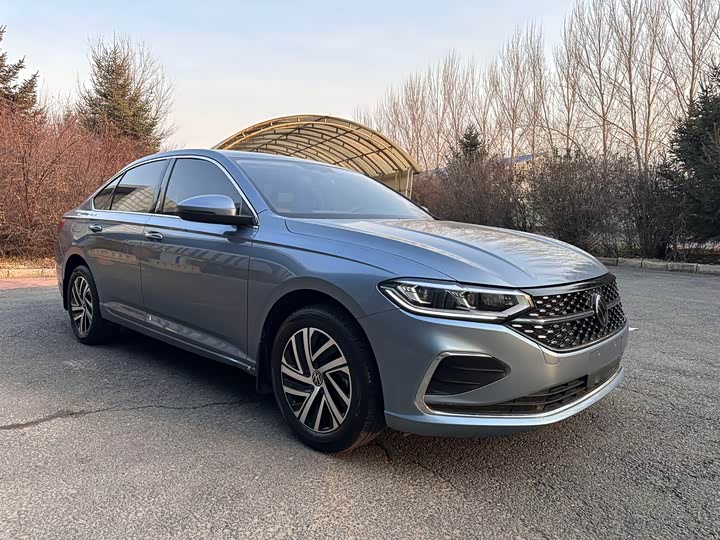 Фото 3 - Volkswagen Lavida