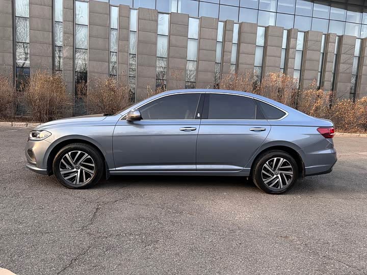 Фото 4 - Volkswagen Lavida