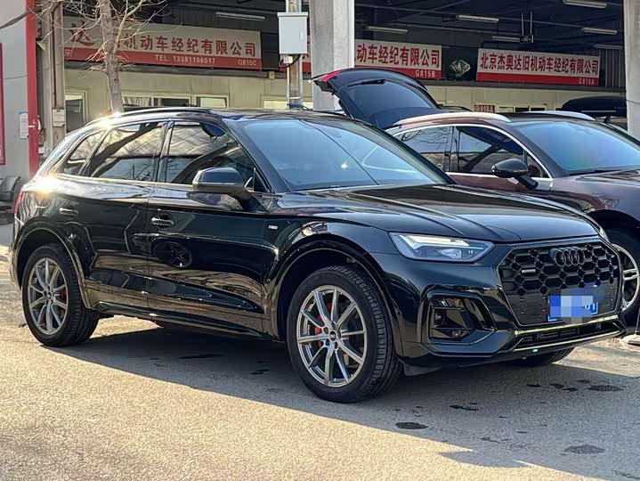 Фото 3 - Audi Q5L