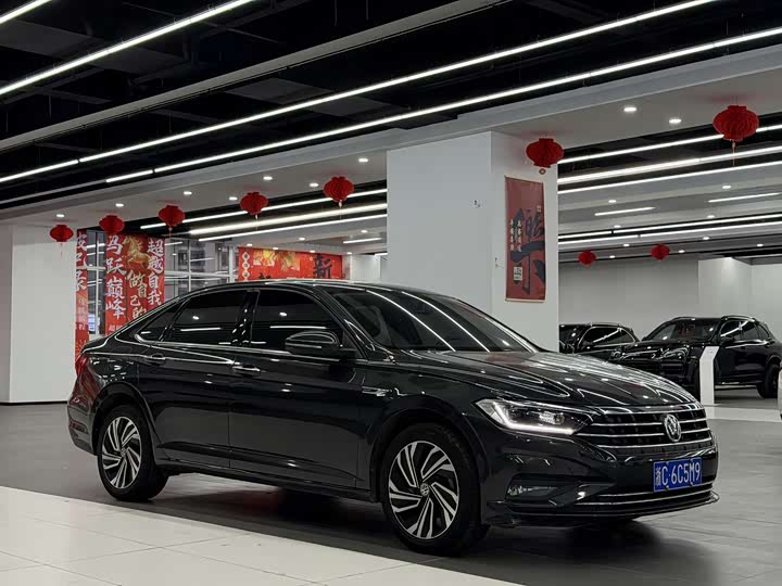 Фото 3 - Volkswagen Sagitar L