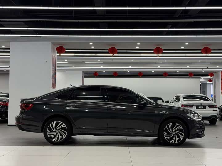 Фото 4 - Volkswagen Sagitar L