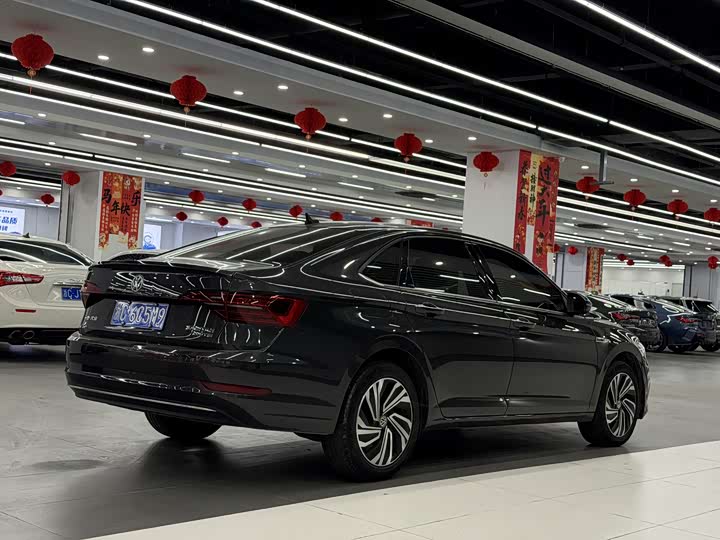 Фото 5 - Volkswagen Sagitar L