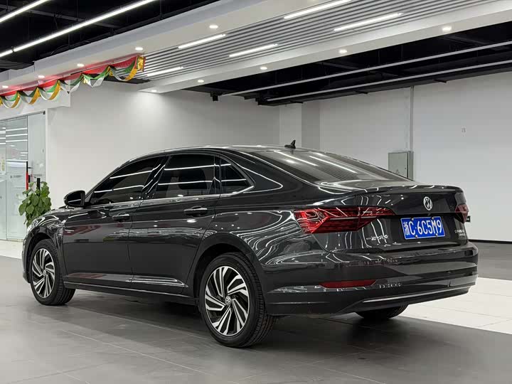 Фото 6 - Volkswagen Sagitar L