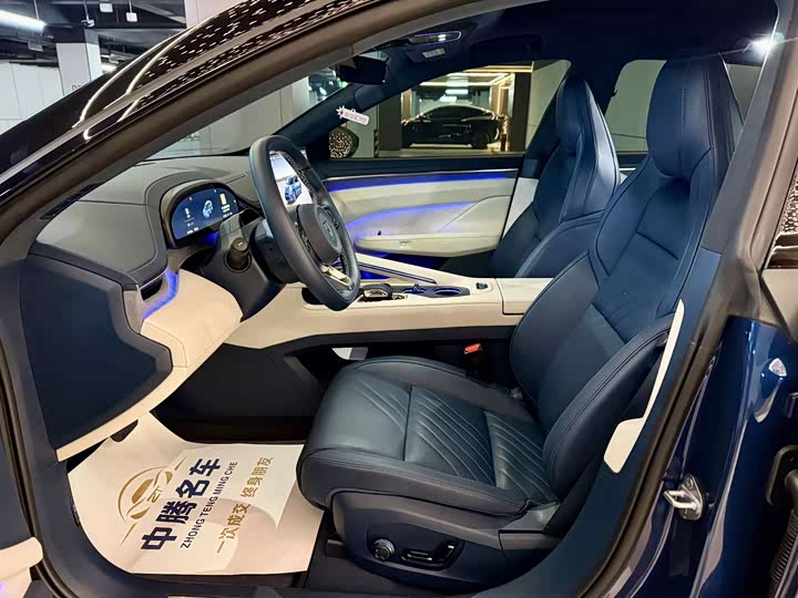 Фото 5 - Zeekr 001