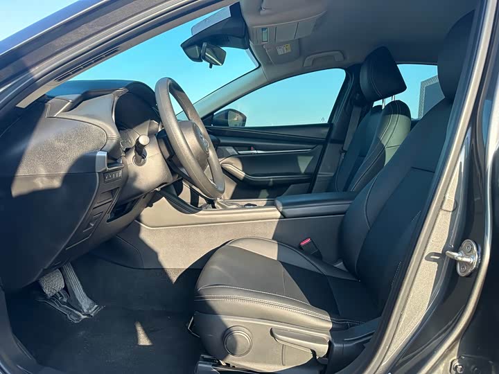 Фото 4 - Mazda 3 (Axela)