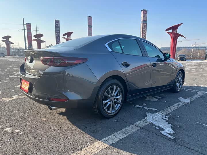 Фото 9 - Mazda 3 (Axela)