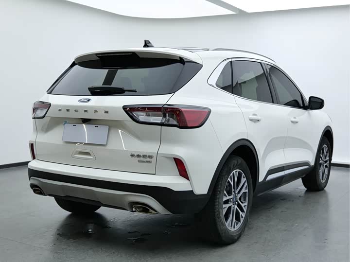 Фото 4 - Ford Escape