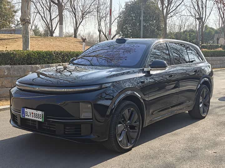 Фото 1 - LiXiang L7