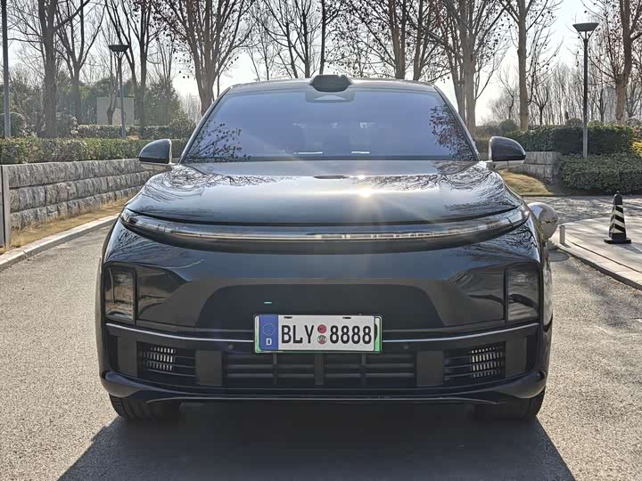 Фото 2 - LiXiang L7