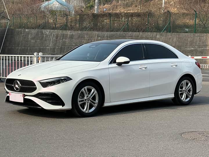 Фото 1 - Mercedes-Benz A-Class