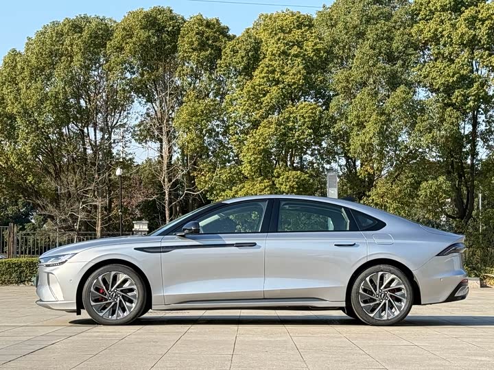 Фото 3 - Lincoln Z (Zephyr)