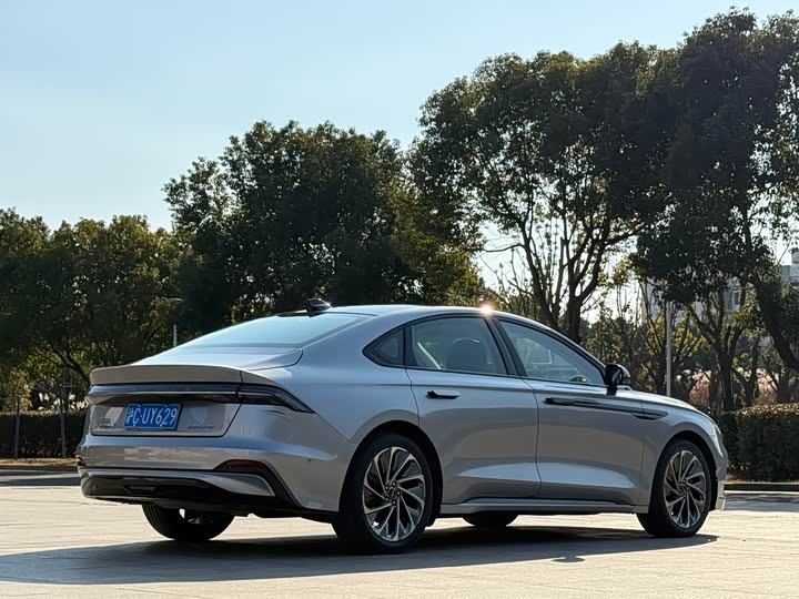 Фото 5 - Lincoln Z (Zephyr)