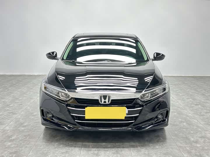 Фото 7 - Honda Accord