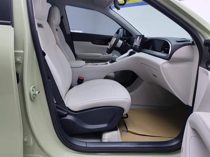 Фото 8 - Geely Galaxy Geome