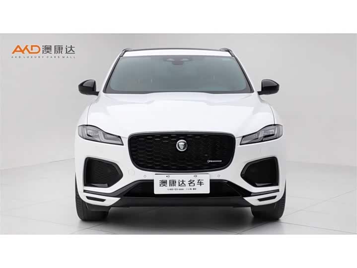 Фото 2 - Jaguar F-Pace