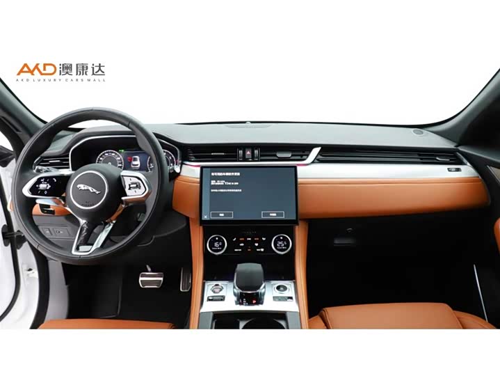 Фото 5 - Jaguar F-Pace