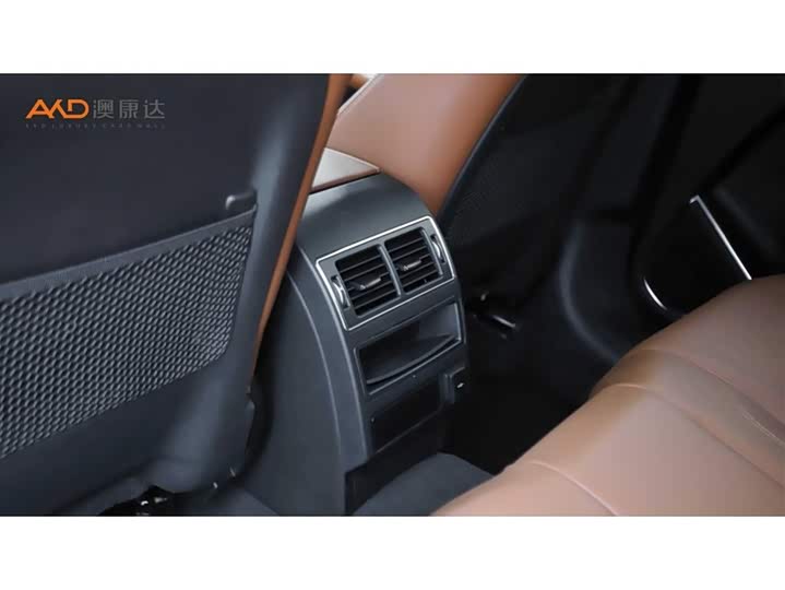 Фото 9 - Jaguar F-Pace