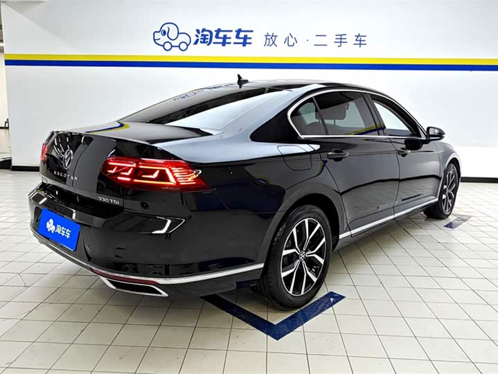 Фото 3 - Volkswagen Magotan