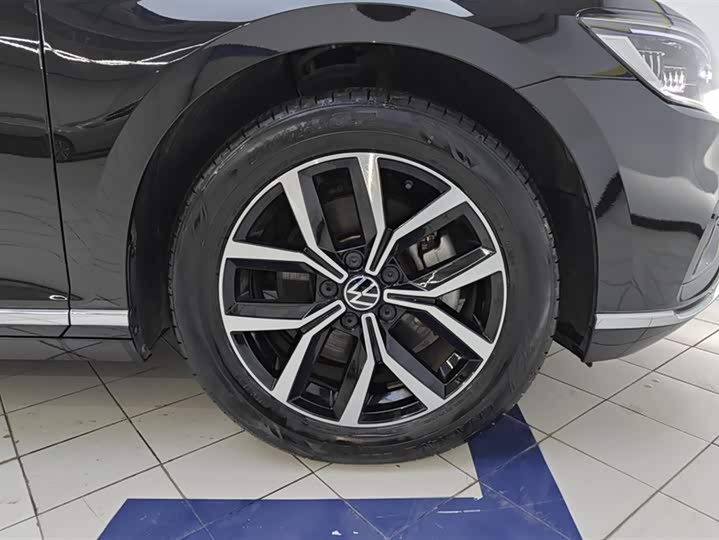 Фото 6 - Volkswagen Magotan