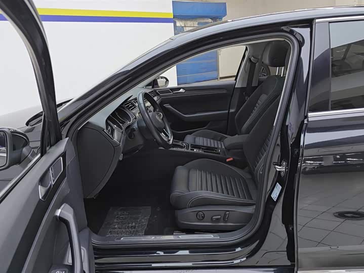 Фото 9 - Volkswagen Magotan