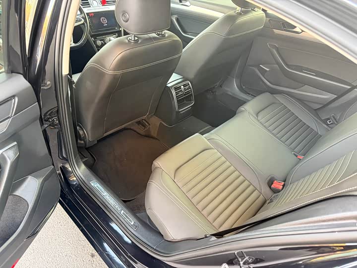 Фото 9 - Volkswagen Magotan