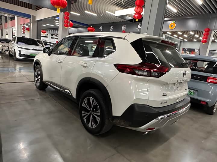 Фото 5 - Nissan X-Trail