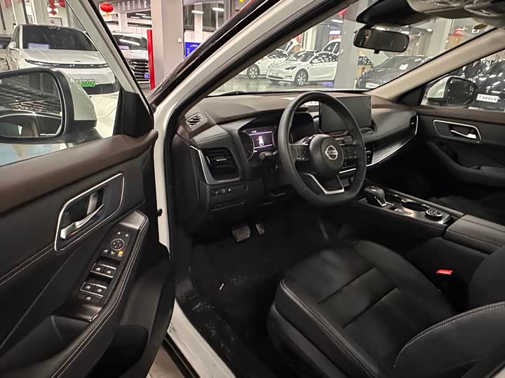 Фото 7 - Nissan X-Trail