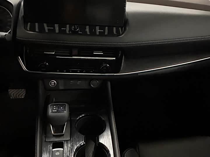 Фото 8 - Nissan X-Trail