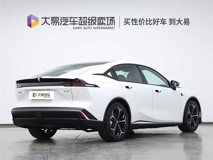 Фото 3 - Changan Deepal SL03