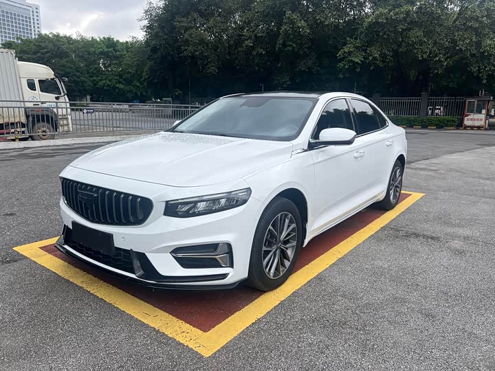 Фото 3 - Geely Preface