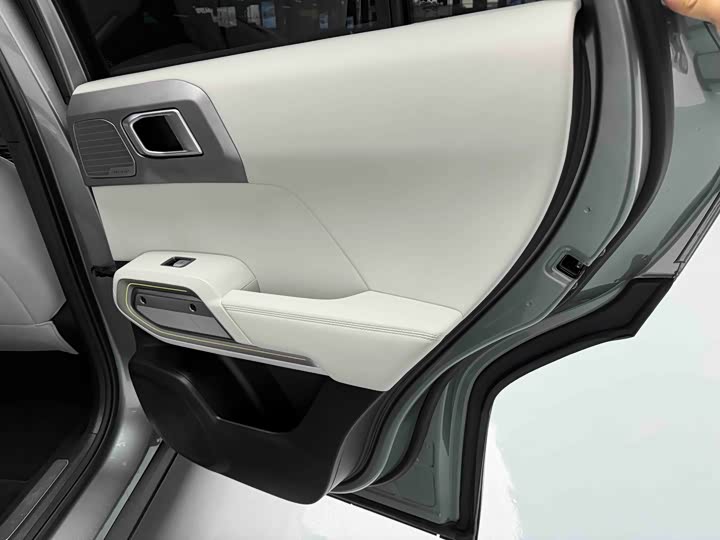 Фото 7 - BYD FangChengBao Titanium 3 (Tai 3)