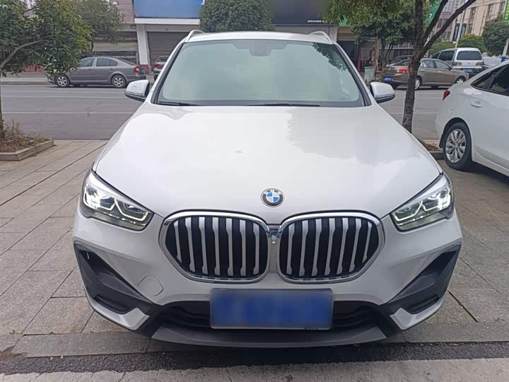 Фото 3 - BMW X1