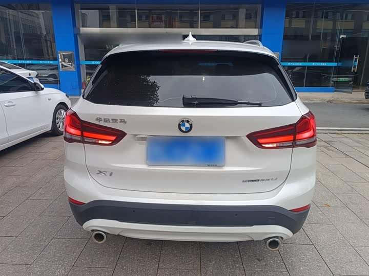 Фото 6 - BMW X1