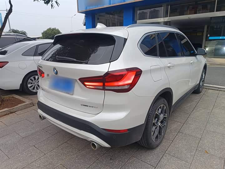 Фото 7 - BMW X1