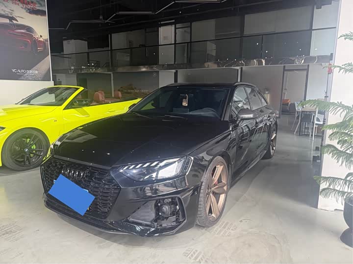 Фото 3 - Audi RS 4