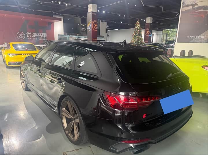 Фото 6 - Audi RS 4