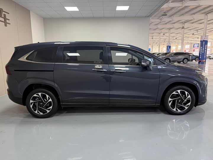 Фото 8 - Hyundai Custo