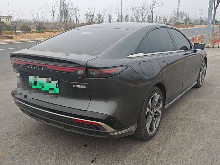 Фото 4 - Mazda EZ-6