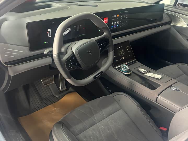 Фото 3 - Voyah Passion