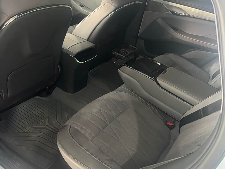 Фото 5 - Voyah Passion