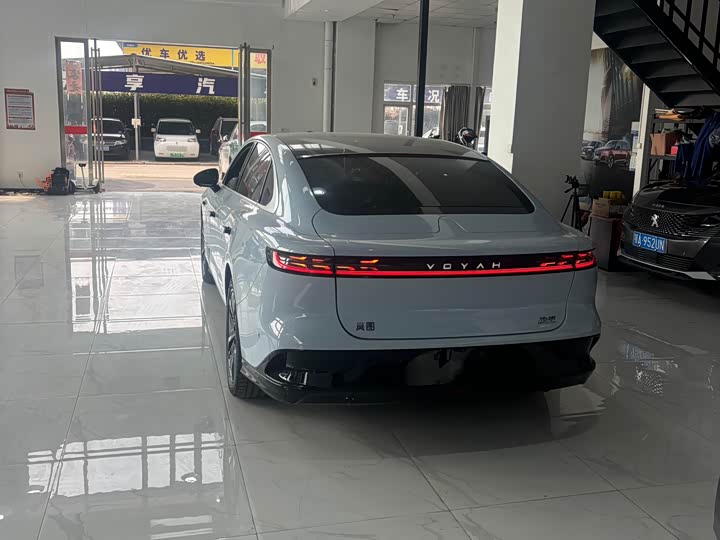 Фото 6 - Voyah Passion