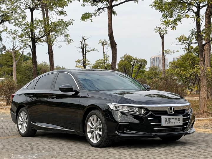 Фото 3 - Honda Accord